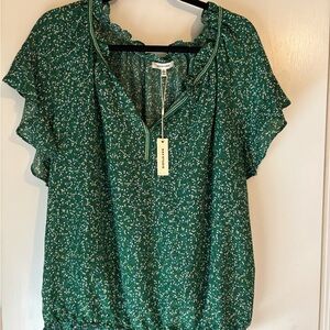 Green Printed Flutter Sleeve Blouse